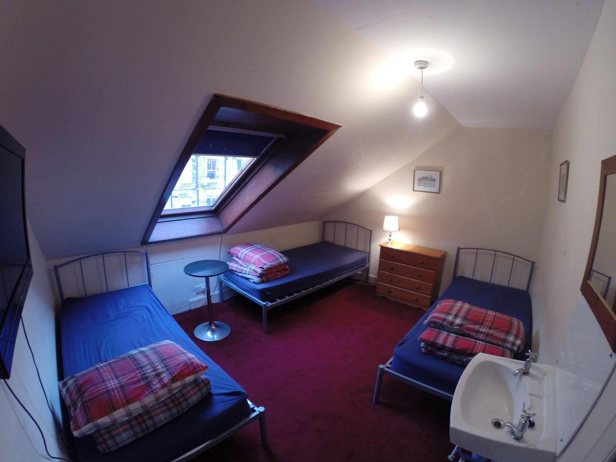 Хостел Argyle Backpackers Эдинбург Экстерьер фото